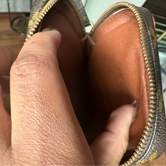 Mini Danube Loui Vuitton Crossbody Bag - Picture 7 of 12